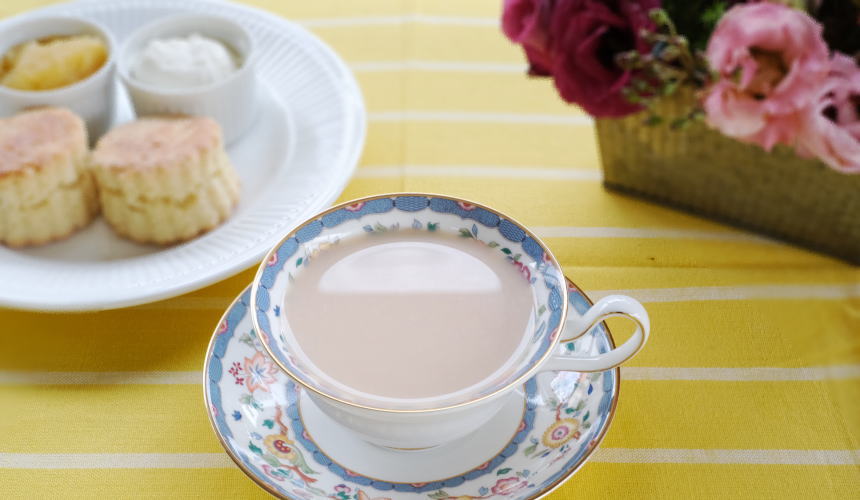 美味しいミルクティーのための紅茶とミルクのベストバランス