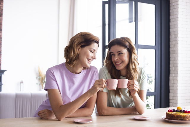 ティーカップの持ち方