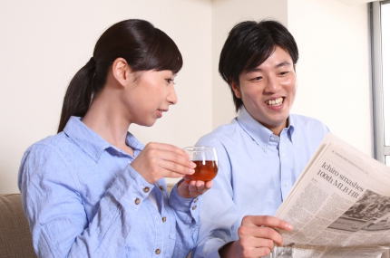 美しいティーカップの持ち方と紅茶の飲み方