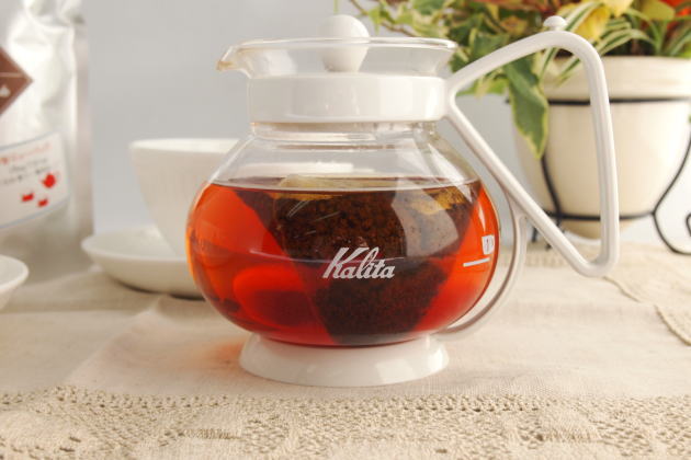 ティーカップ用ティーバッグもティーポットで抽出する