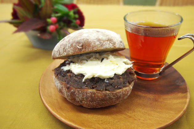 自家製アンパンとディンブラ