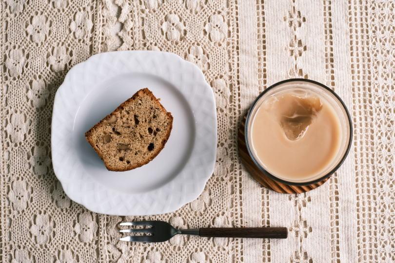 メープルとクルミのケーキとアッサムミルクティーのペアリング