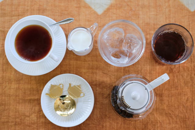 １杯目はホットミルクティー２杯目は常温ティーの作り方