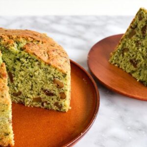 自家製のバジルでケーキを作って、作って、作りました。