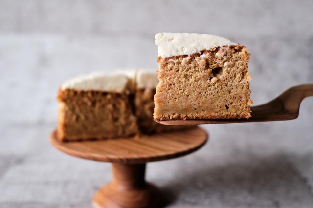 ごくシンプルなキャロットケーキ