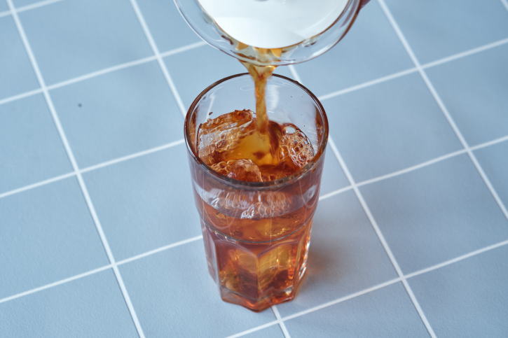 香りがよく、濁らない「アイスティー」の作り方【Step4】