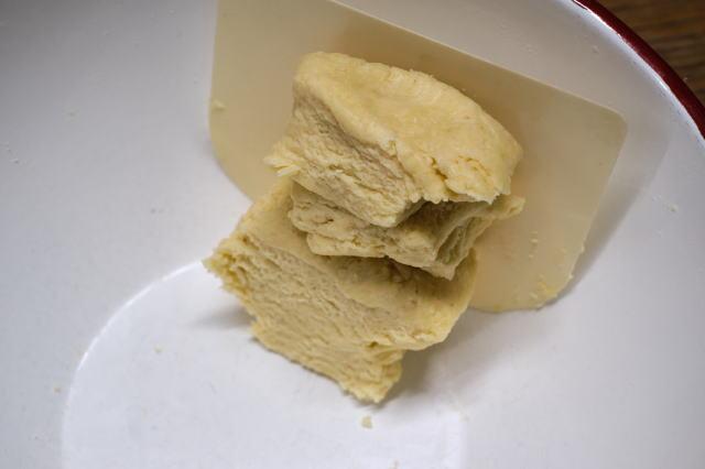 半分はさらに5回、切って重ねるを行う