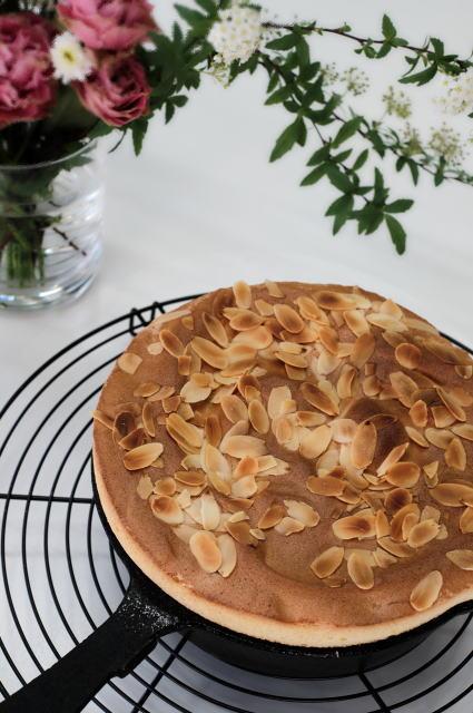 アーモンドとレーズンのスフレパンケーキ