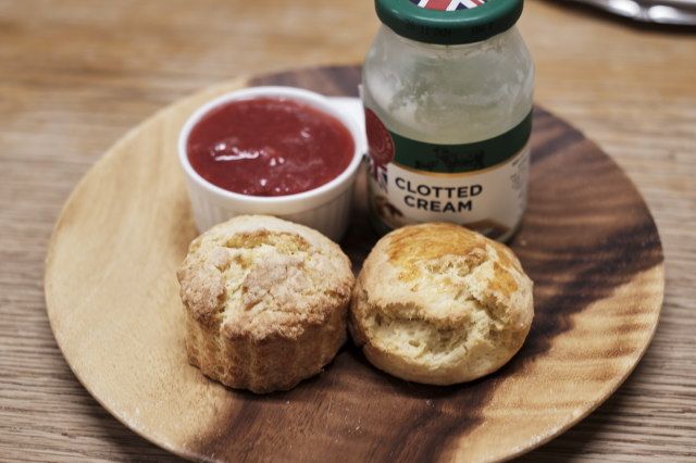 「ラビングイン」と「クリーミング」で作るスコーン