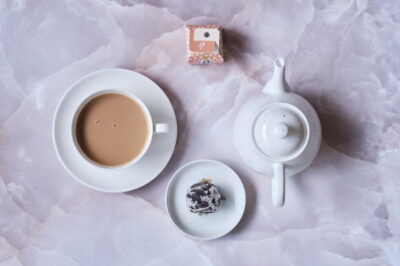 大手まんじゅうとミルクティー